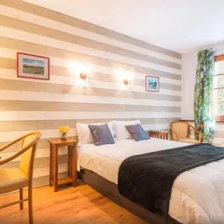 Otel Relais Du Castera *