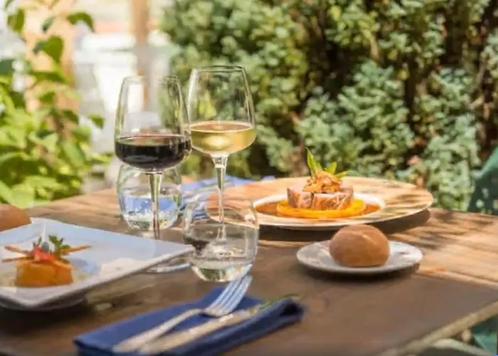 Relais Du Castera Hotel *